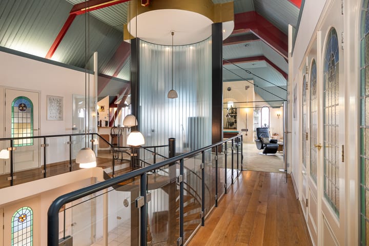 Photo 48 of Iewâl 1