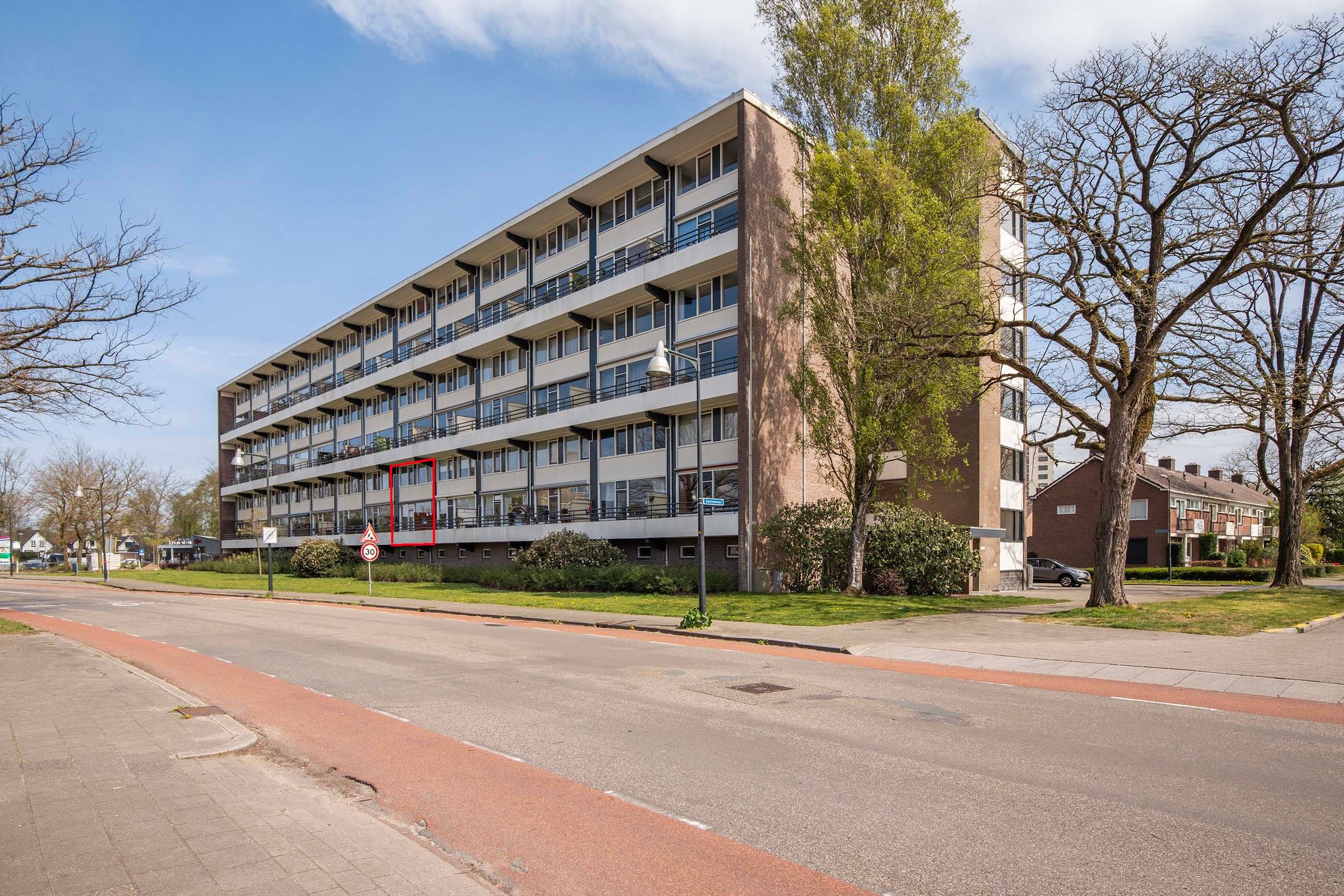 Foto 30 van Einsteinlaan 104