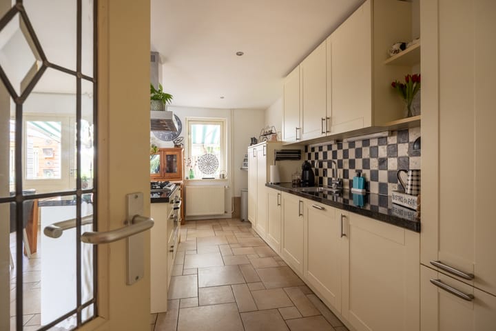 Foto 11 van Marijkestraat 12