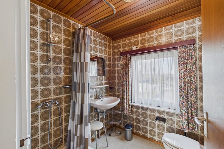 Photo 15 of Hulsterloostraat 15