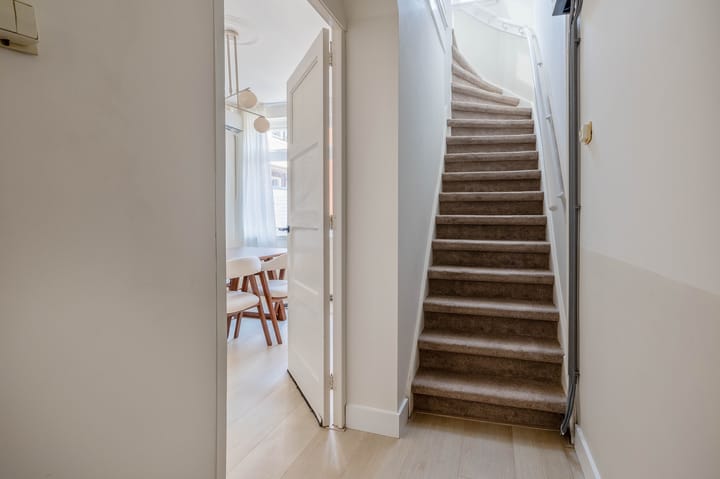 Photo 8 of Kortenaerstraat 4-A