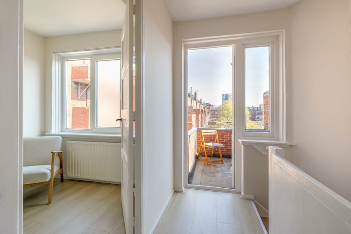 Photo 28 of Kortenaerstraat 4-A