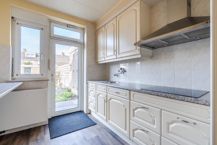 Foto 13 van Bernhardlaan 17