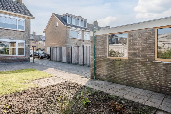 Foto 47 van Bernhardlaan 17