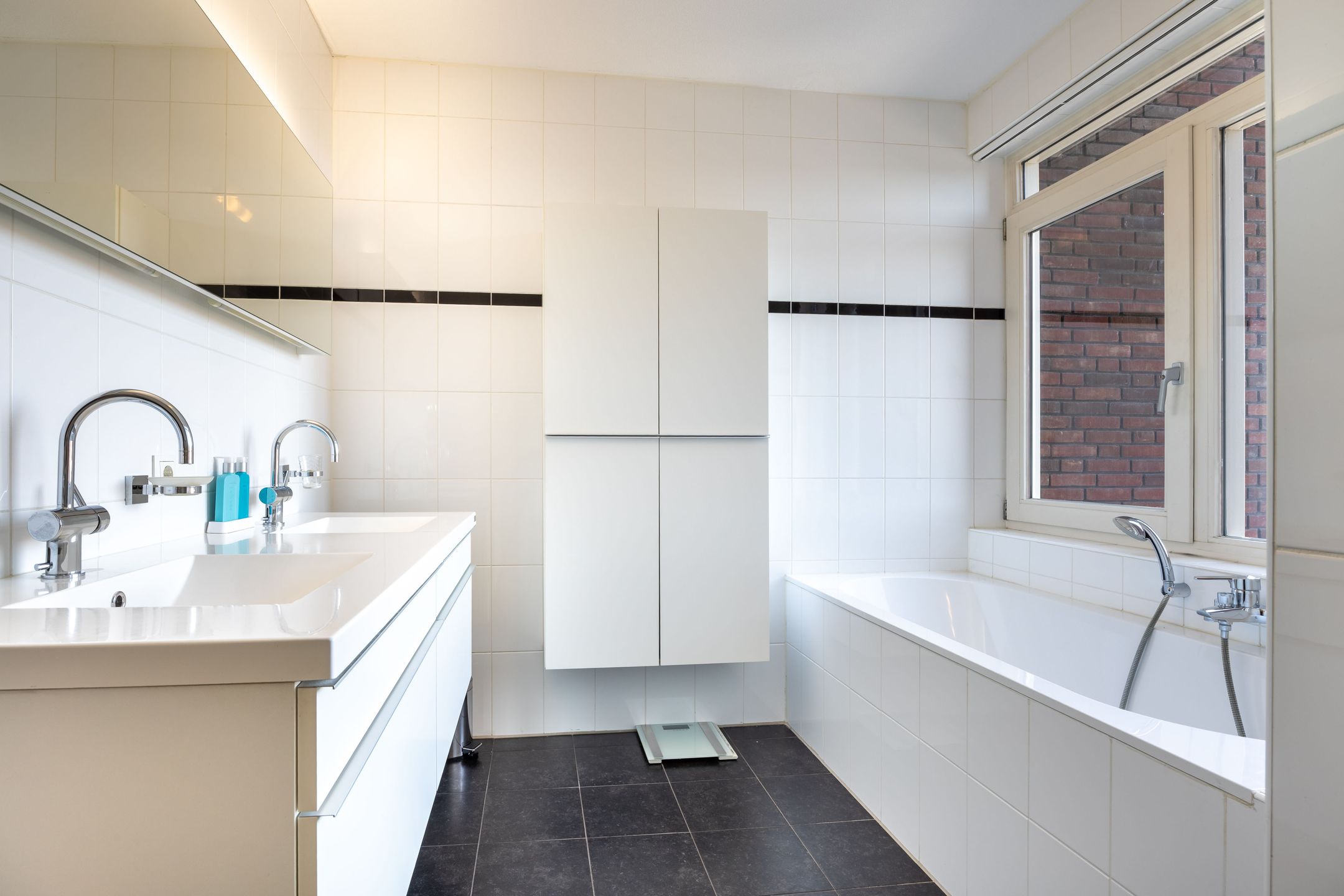 Foto 21 van Generaal Maczekstraat 139