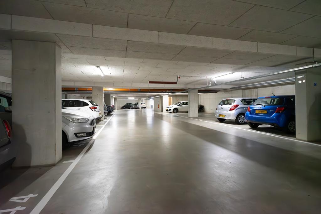 Foto 25 van Generaal Maczekstraat 139