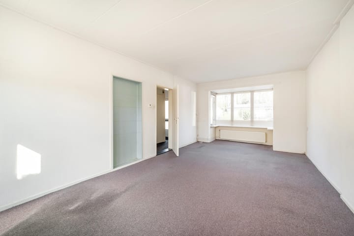 Photo 9 of Catharina van Rennesstraat 3