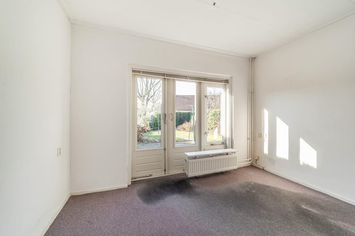 Photo 10 of Catharina van Rennesstraat 3