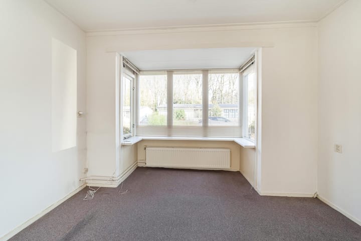 Photo 11 of Catharina van Rennesstraat 3