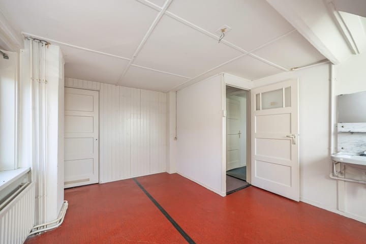 Photo 21 of Catharina van Rennesstraat 3