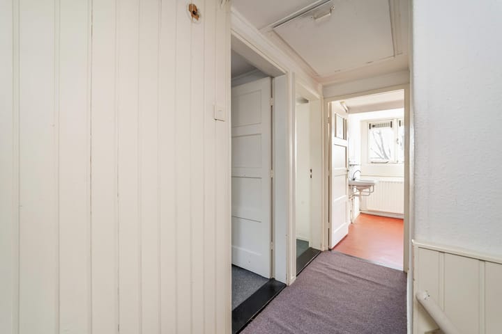 Photo 26 of Catharina van Rennesstraat 3