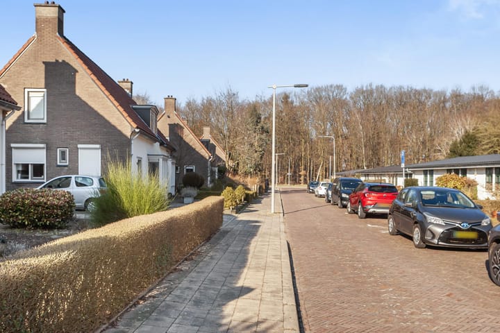 Photo 27 of Catharina van Rennesstraat 3