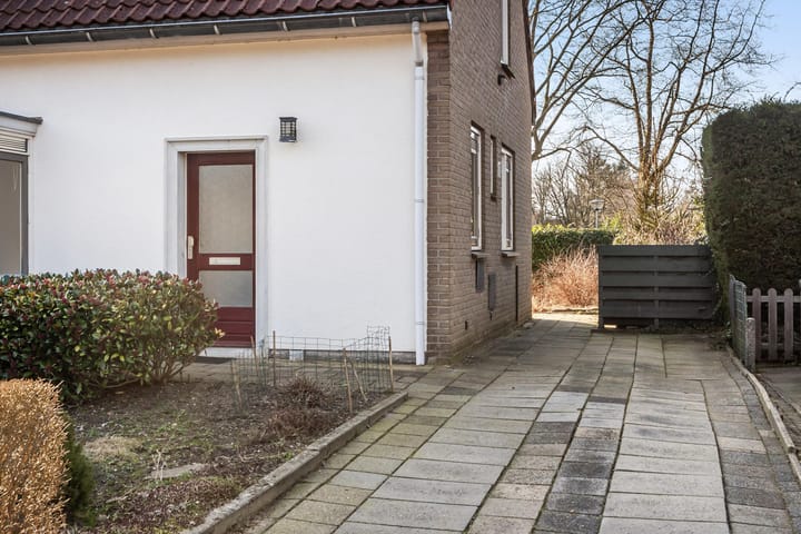 Photo 28 of Catharina van Rennesstraat 3