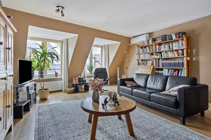 Photo 13 of Korte Rapenburgsestraat 3-N