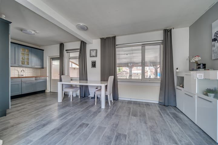 Foto 5 van Merelstraat 8