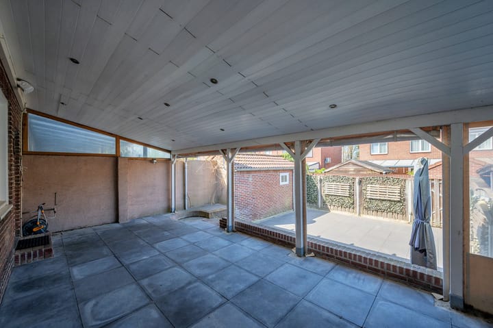 Foto 17 van Merelstraat 8