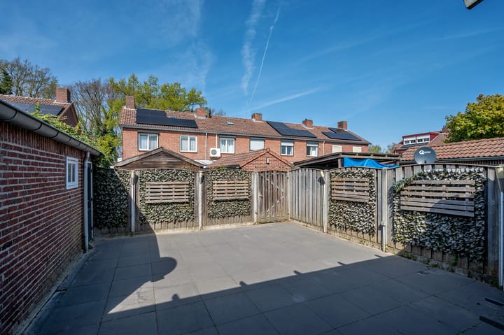 Foto 19 van Merelstraat 8