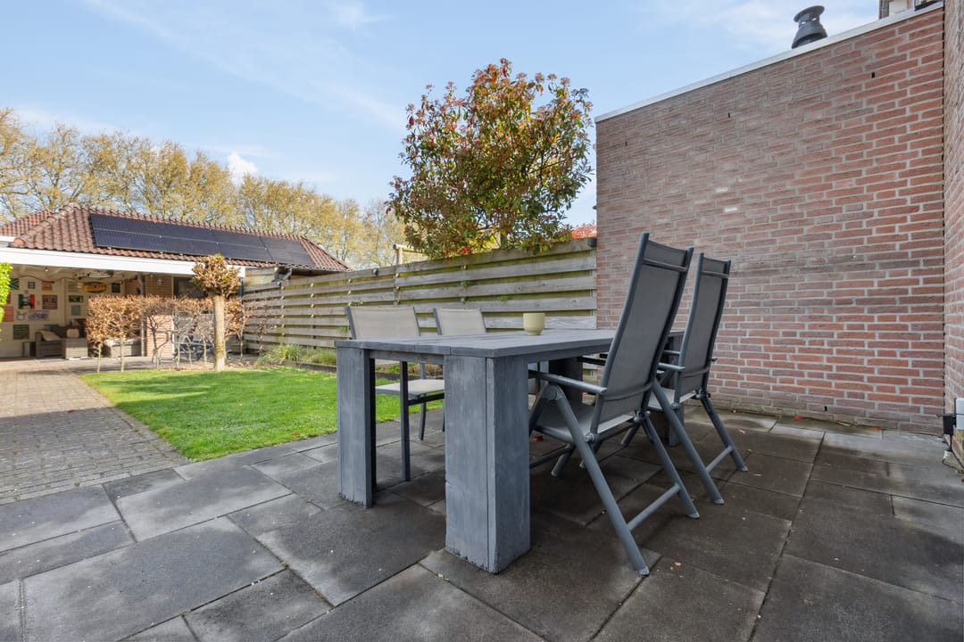 Foto 8 van Gravekamp 1