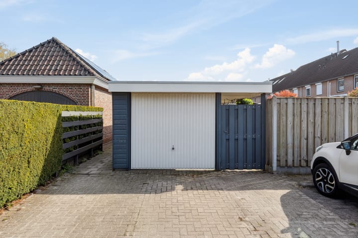 Foto 12 van Gravekamp 1