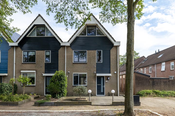 Den Elst 15