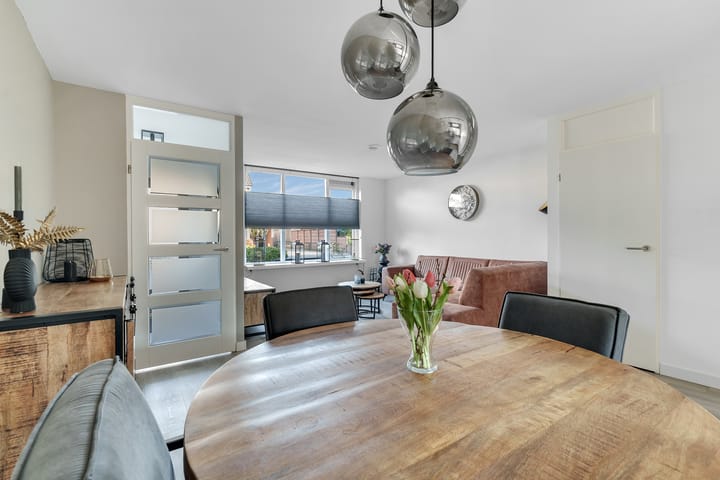 Foto 4 van Weegbree 11