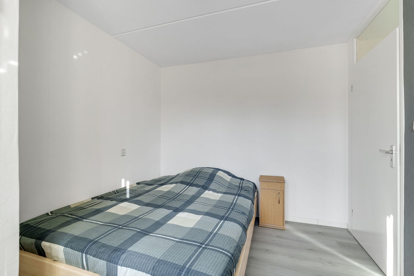 Foto 20 van Weegbree 11