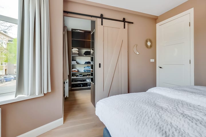 Foto 26 van Uiterwaardenstraat 63-H