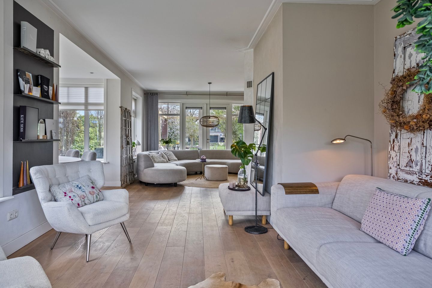 Foto 10 van Bredevoortsestraatweg 64-A