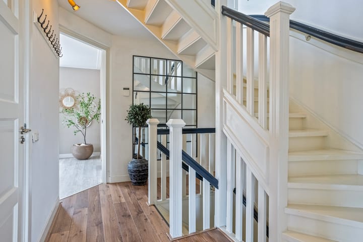 Photo 22 of Bredevoortsestraatweg 64-A