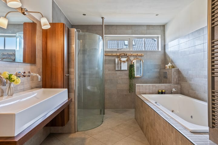 Photo 30 of Bredevoortsestraatweg 64-A