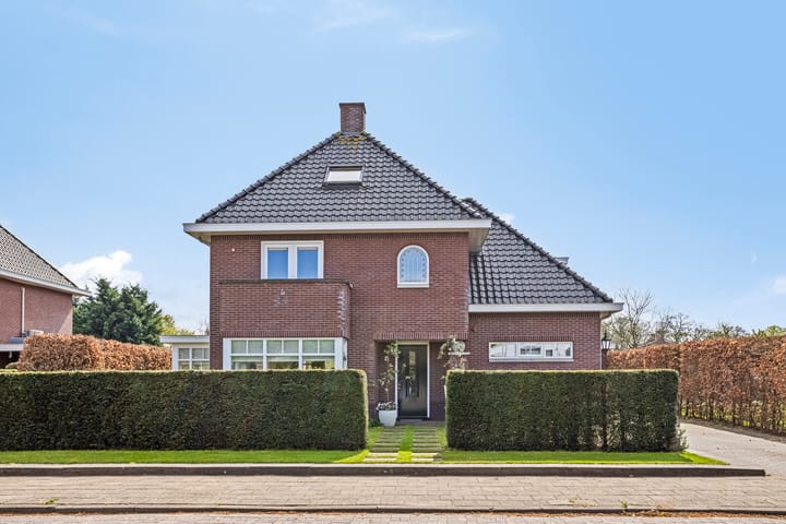 Photo 58 of Bredevoortsestraatweg 64-A