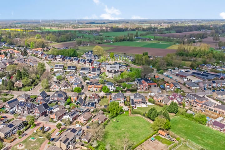 Photo 62 of Bredevoortsestraatweg 64-A