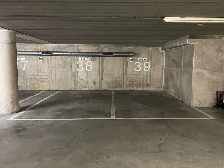 Foto 2 van Helmstraat 2