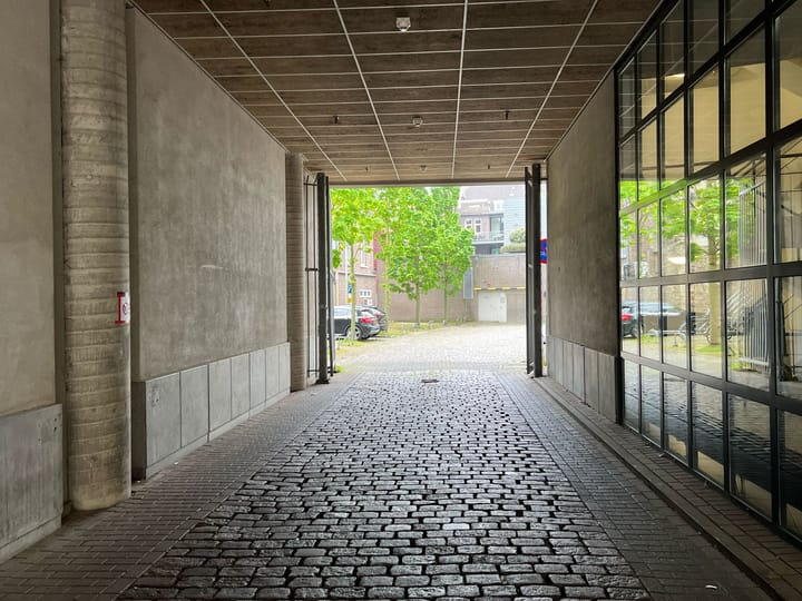 Foto 11 van Helmstraat 2