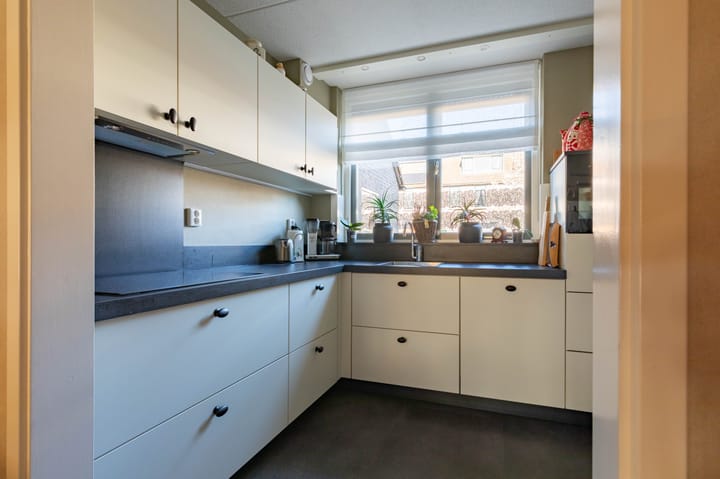 Foto 15 van Burgemeester Hoekstrastraat 22