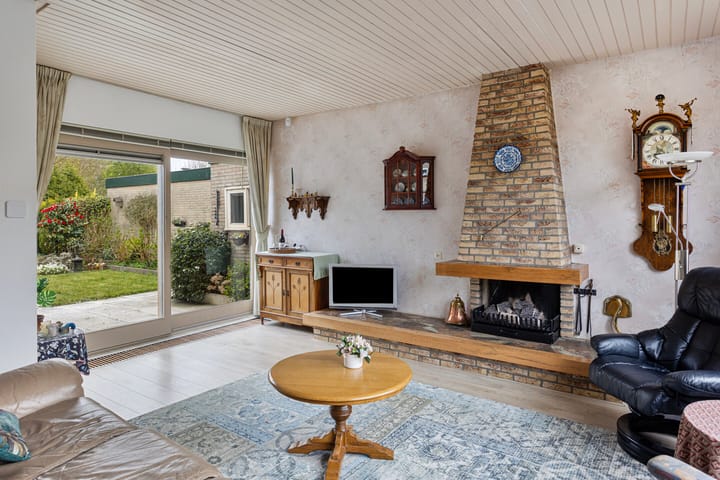 Foto 6 van van Essenstraat 32