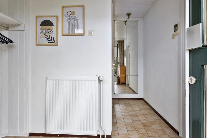 Foto 15 van van Essenstraat 32