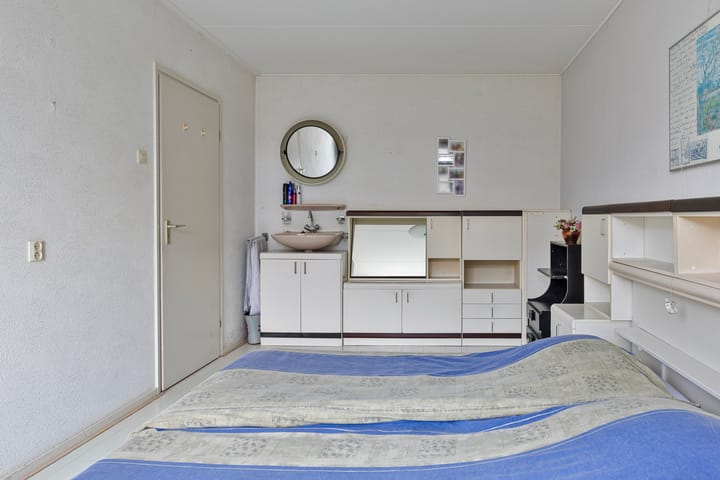 Foto 23 van van Essenstraat 32