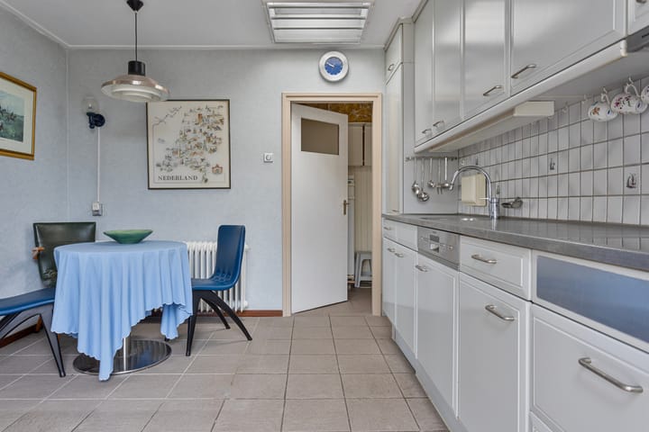 Foto 13 van van Essenstraat 32