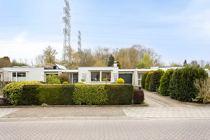 Foto 41 van van Essenstraat 32