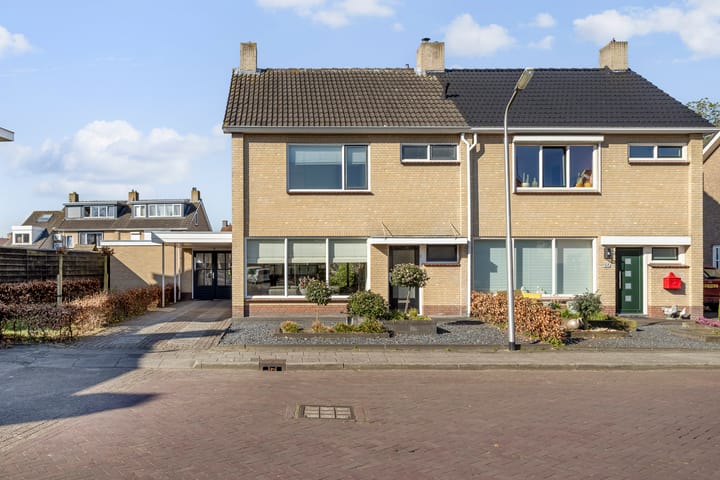 Photo 2 of Paulus Potterstraat 12