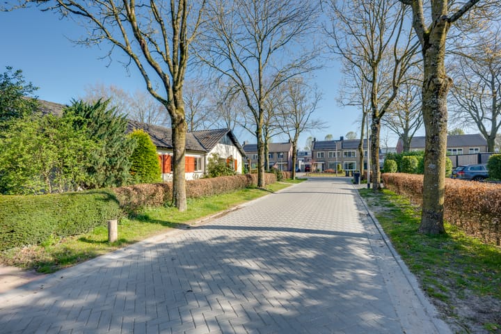 Foto 2 van Essenlaan 4