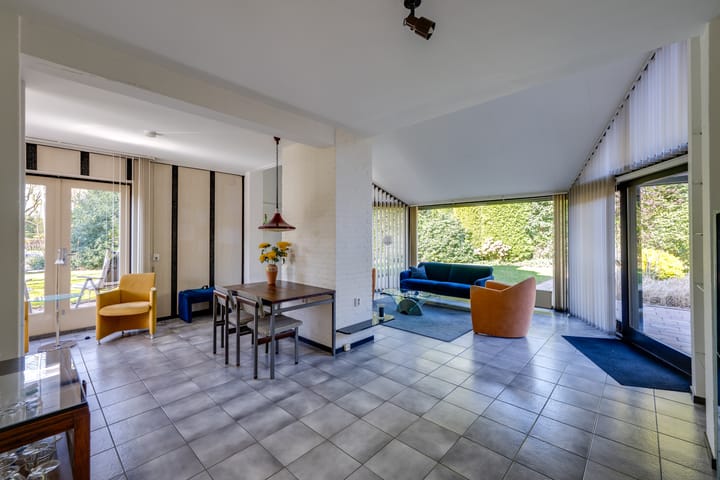 Foto 13 van Essenlaan 4