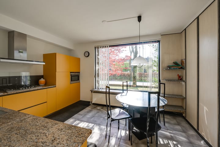 Foto 17 van Essenlaan 4