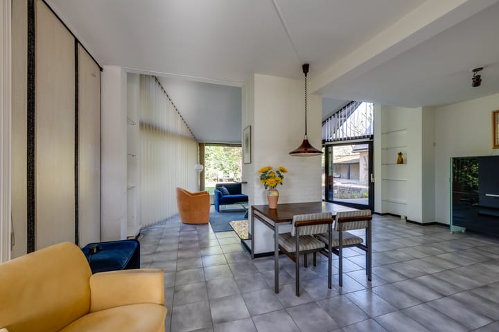 Foto 22 van Essenlaan 4