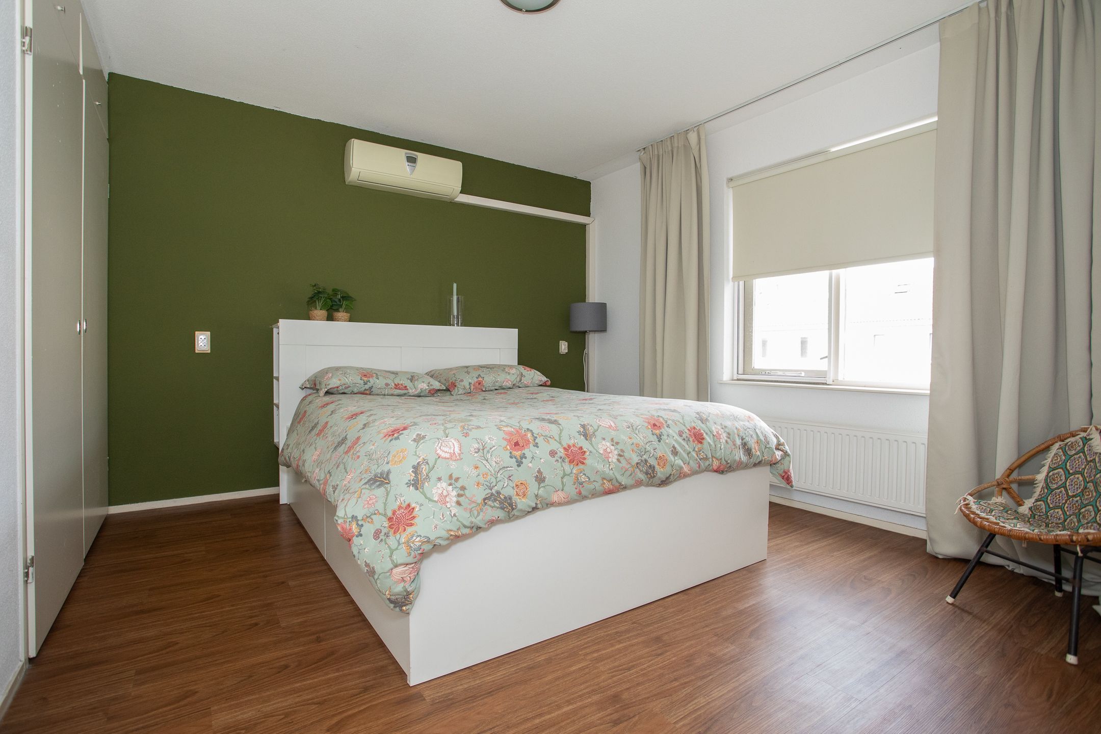 Foto 24 van Brucknerstraat 3