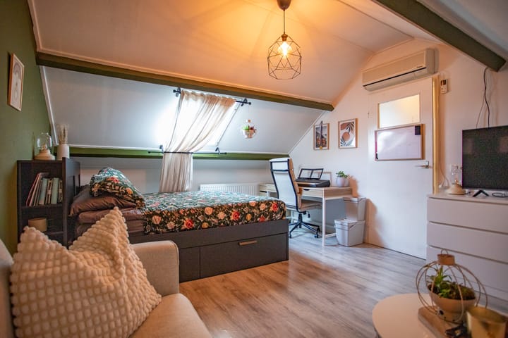 Foto 37 van Brucknerstraat 3