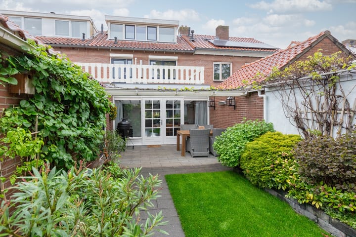 Photo 4 of Ariënsstraat 25