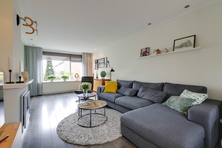 Photo 11 of Ariënsstraat 25