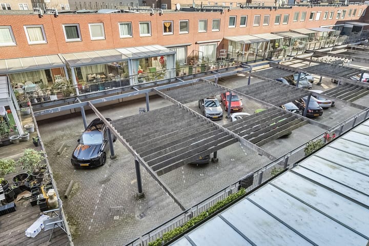 Foto 25 van Piet Paaltjensplein 60